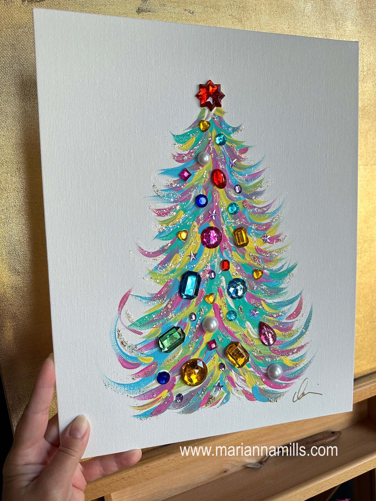 Christmas Tree #56

Original Painting on canvas panel with Jewels and Glitter by Marianna Mills Hungarian Artist ships from the US.